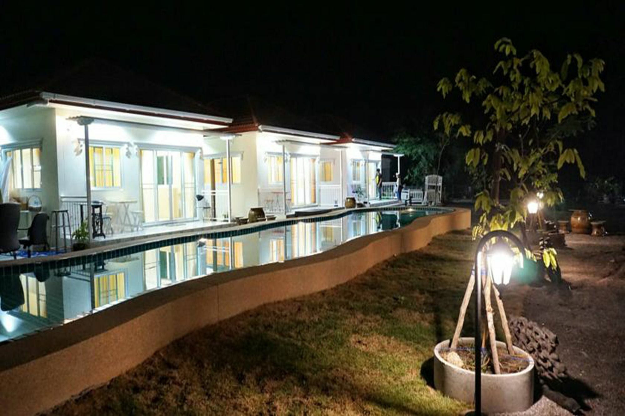 Sky And Water Resort Cha-Am Exterior photo