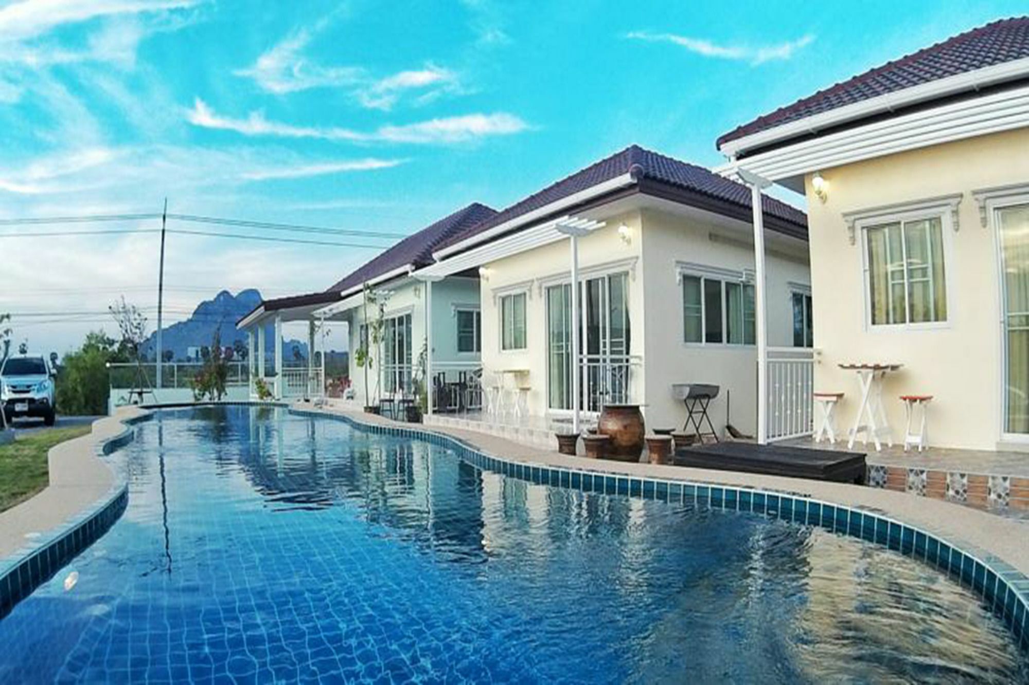 Sky And Water Resort Cha-Am Exterior photo