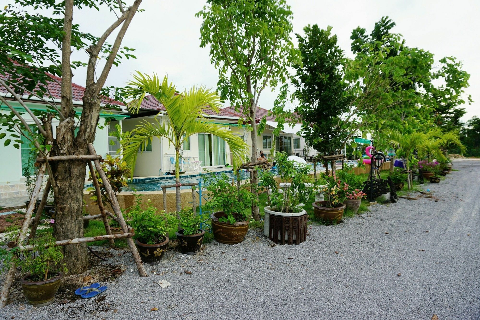 Sky And Water Resort Cha-Am Exterior photo