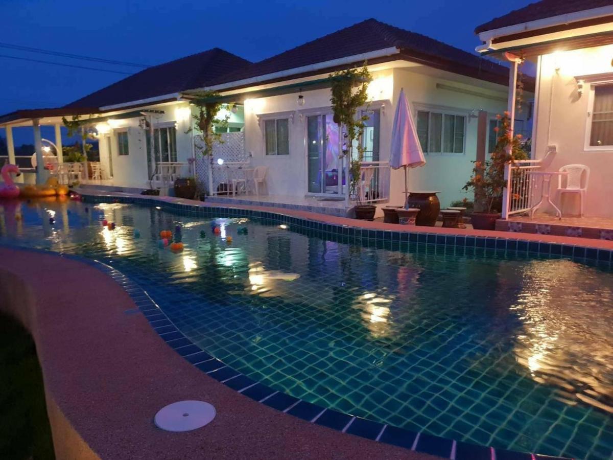 Sky And Water Resort Cha-Am Exterior photo